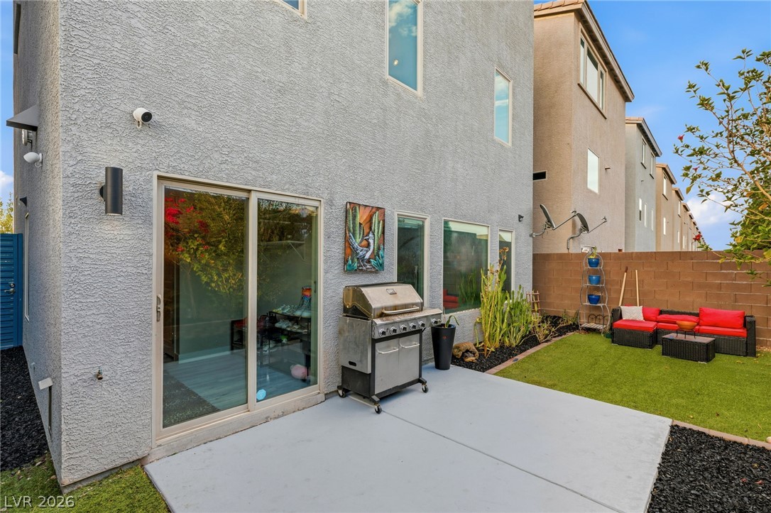 8111 Haywood Estate Avenue