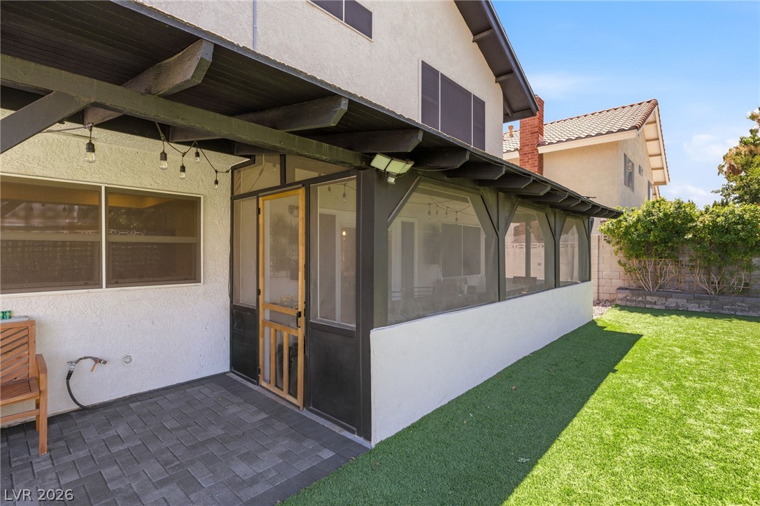 6562 Barbary Circle