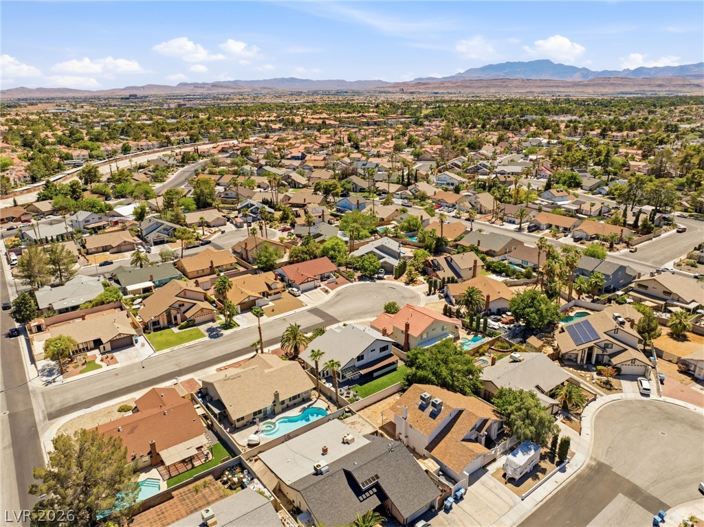 6562 Barbary Circle
