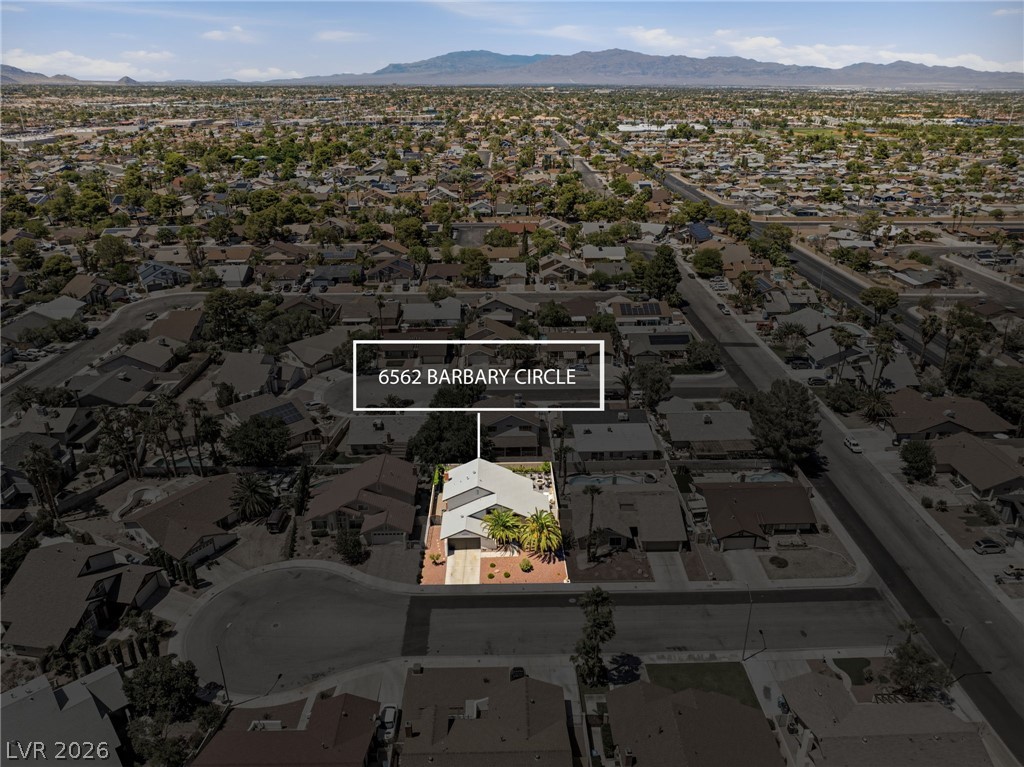6562 Barbary Circle