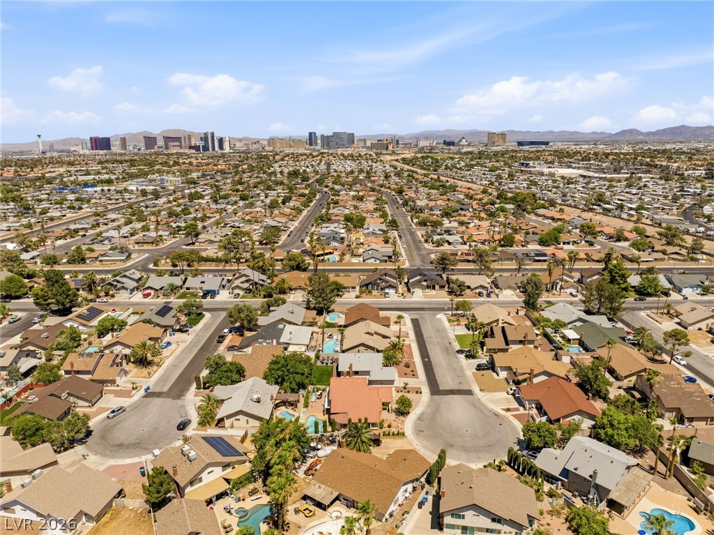 6562 Barbary Circle