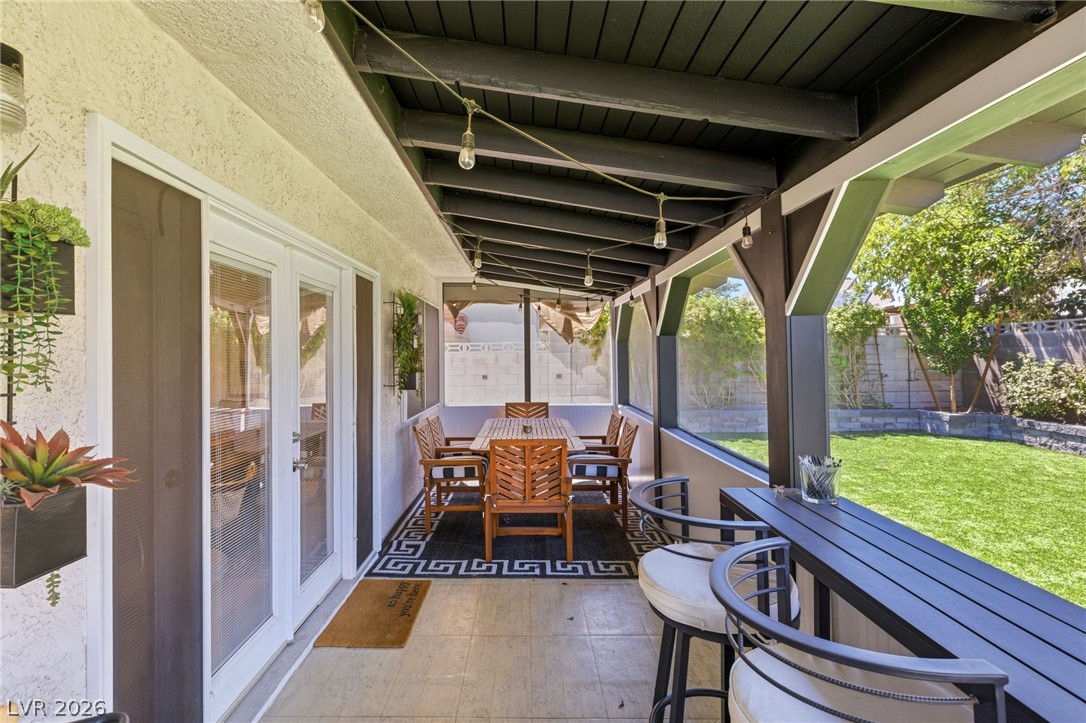 6562 Barbary Circle