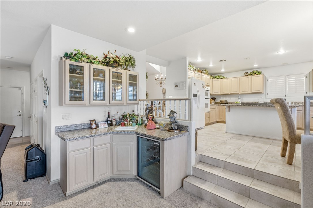 2244 Alanhurst Drive