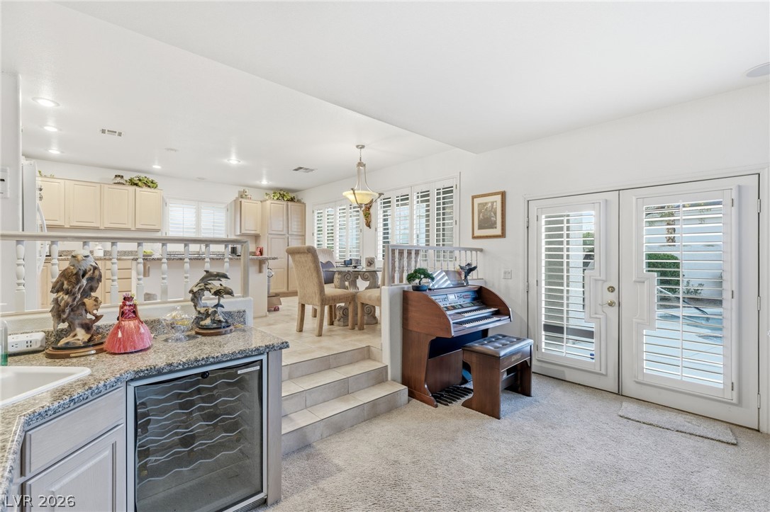 2244 Alanhurst Drive