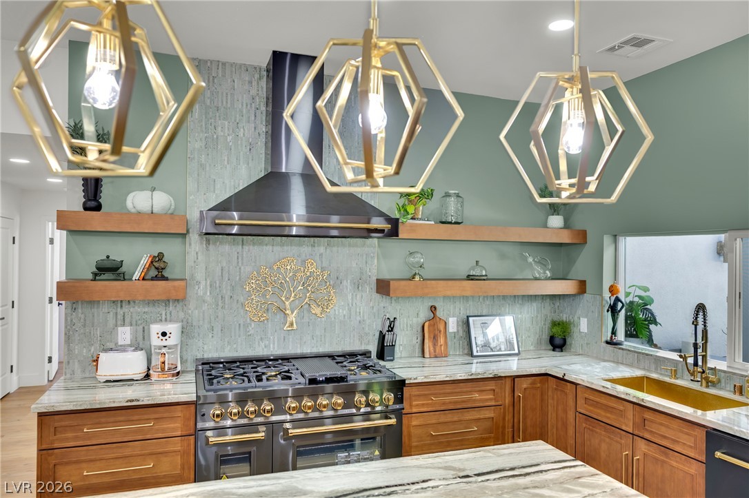 2160 Pueblo Circle