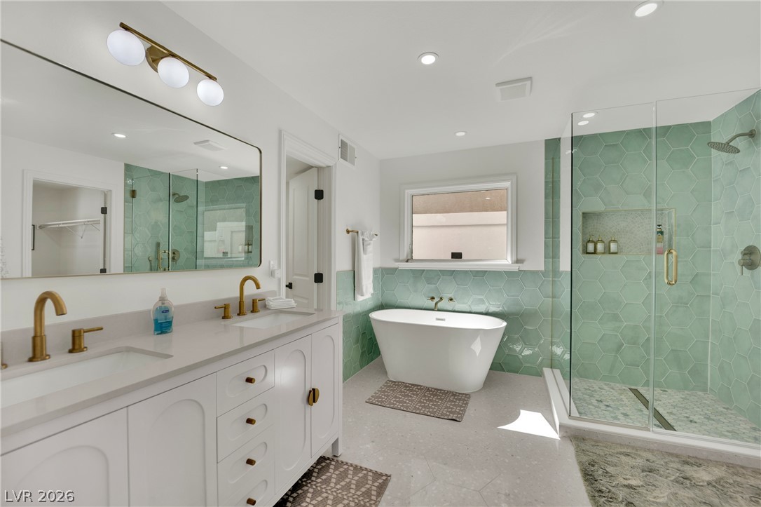 2160 Pueblo Circle