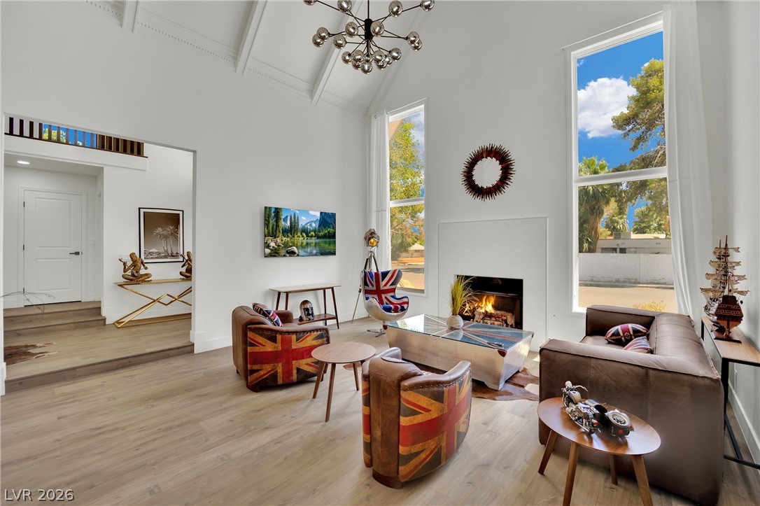 2160 Pueblo Circle