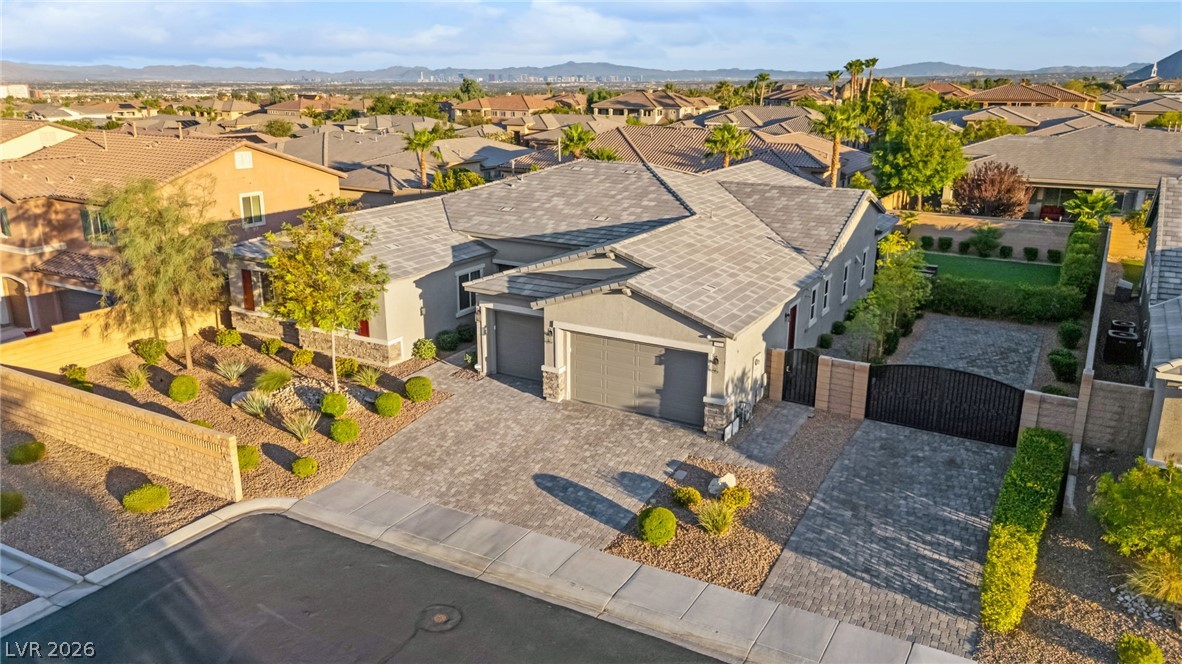 9911 Colsen Michael Avenue