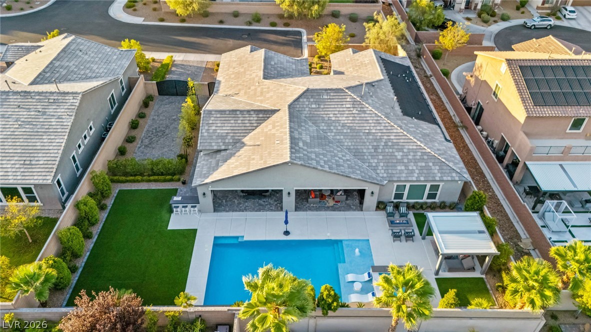 9911 Colsen Michael Avenue