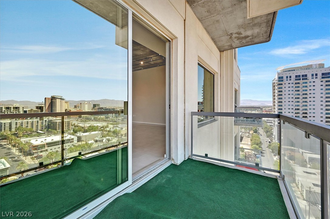 900 Las Vegas Boulevard 1403