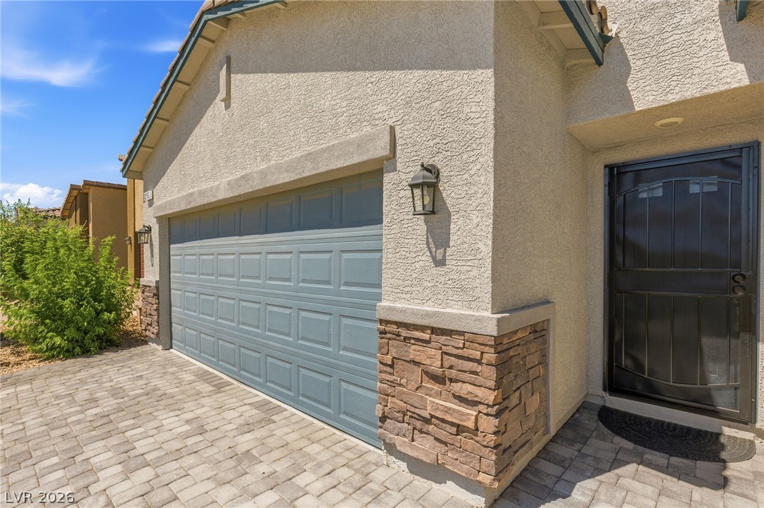 12755 Silver Satin Street
