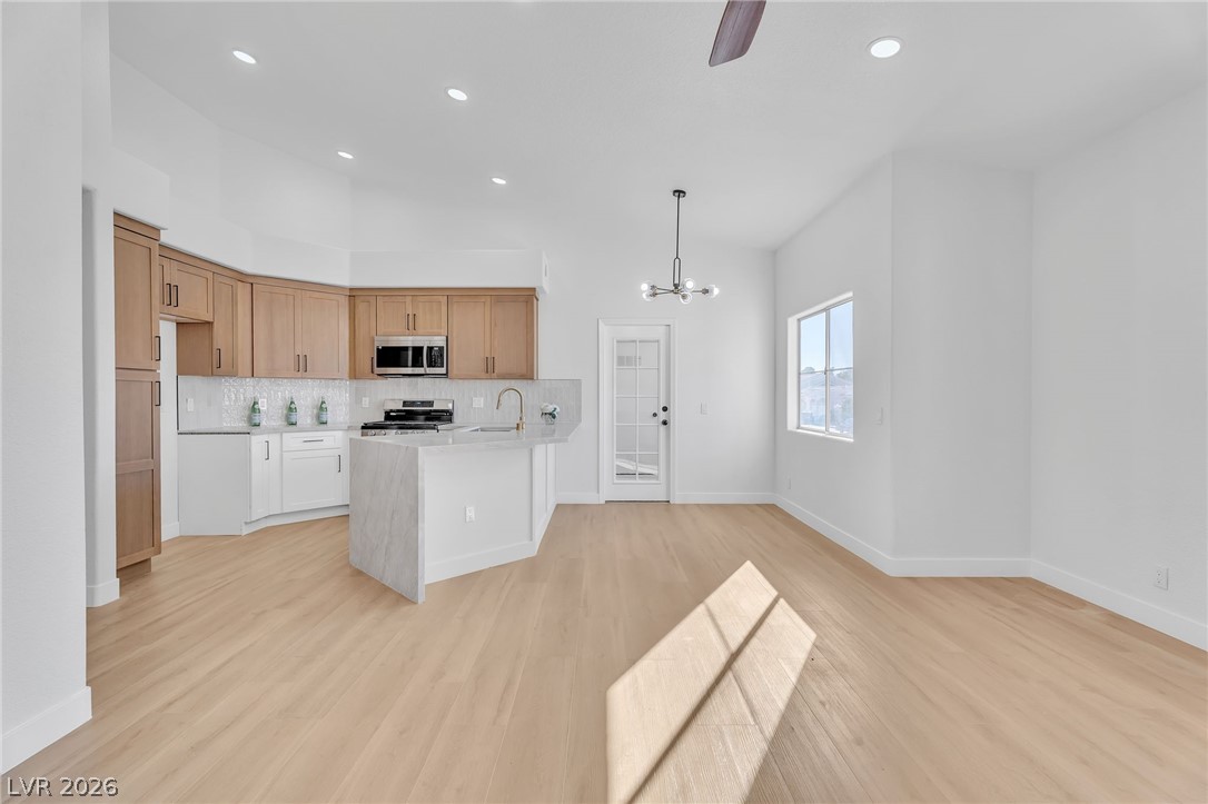 5225 West Reno Avenue 210