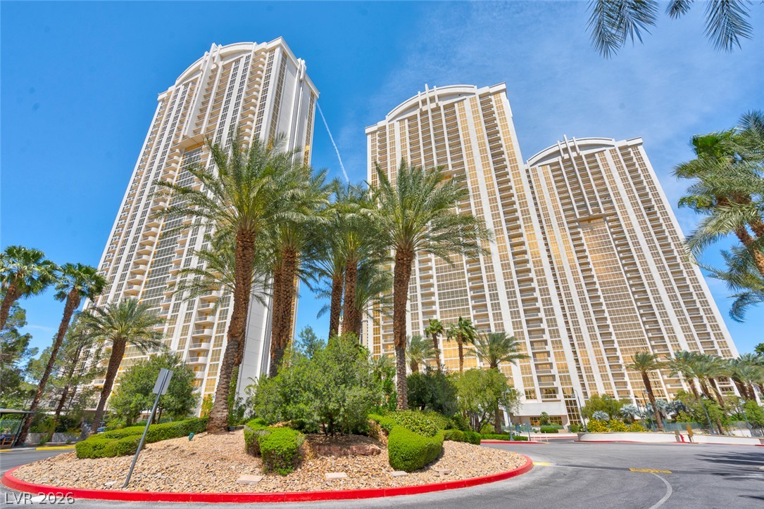 125 East Harmon Avenue 2517