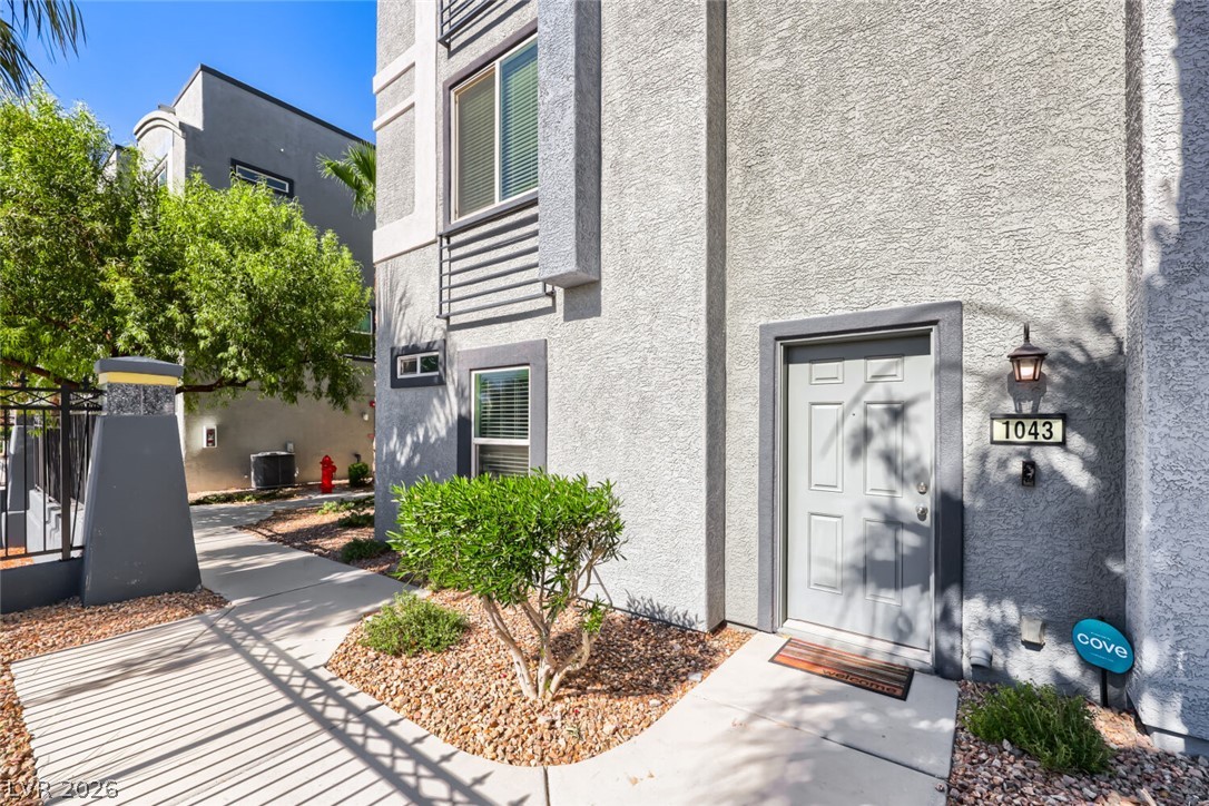 9050 West Tropicana Avenue 1043