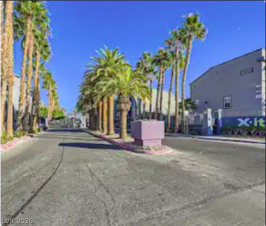 9050 West Tropicana Avenue 1043