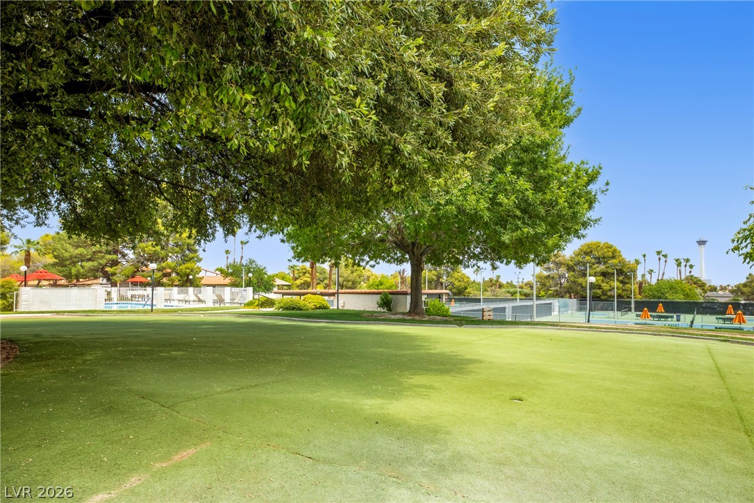 1913 Plaza Del Dios