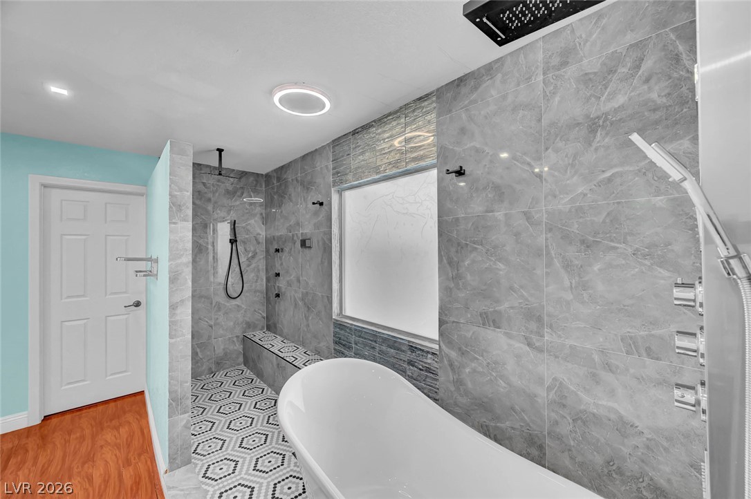 6636 Cliff Shore Court