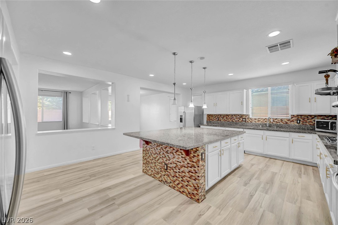 6636 Cliff Shore Court