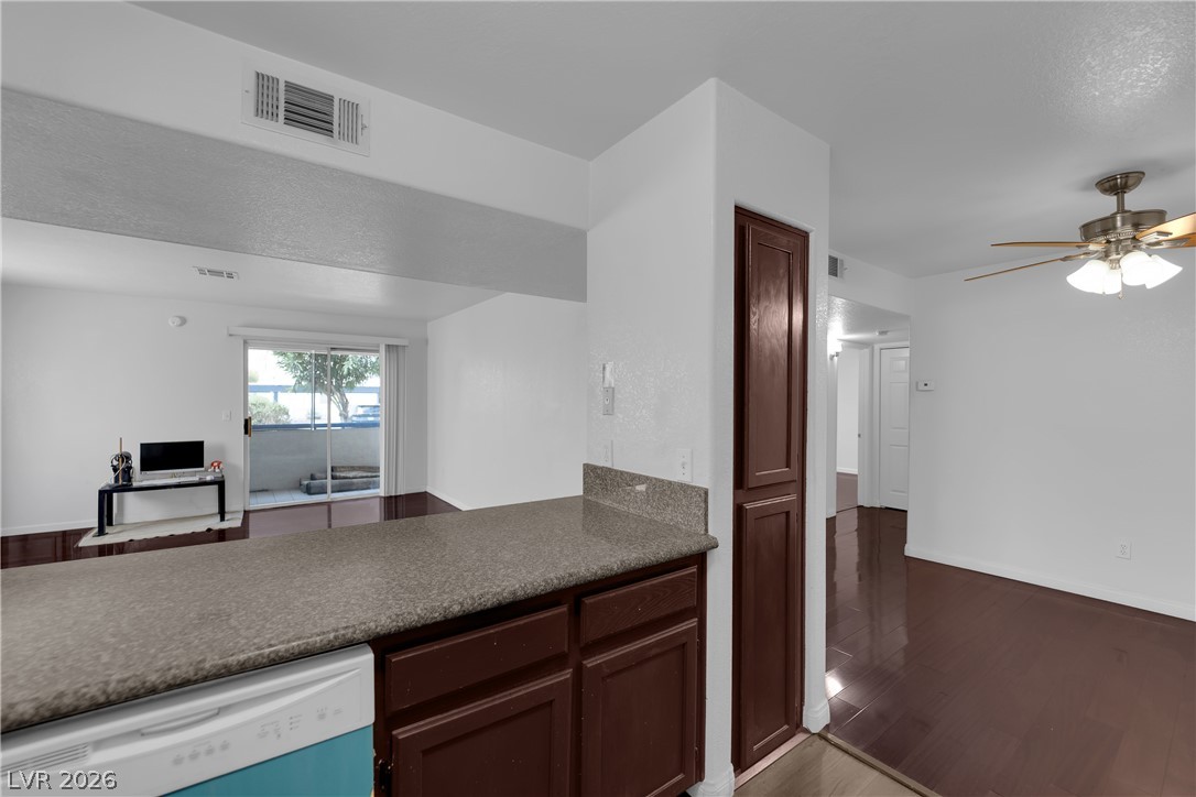 2725 South Nellis Boulevard 1181