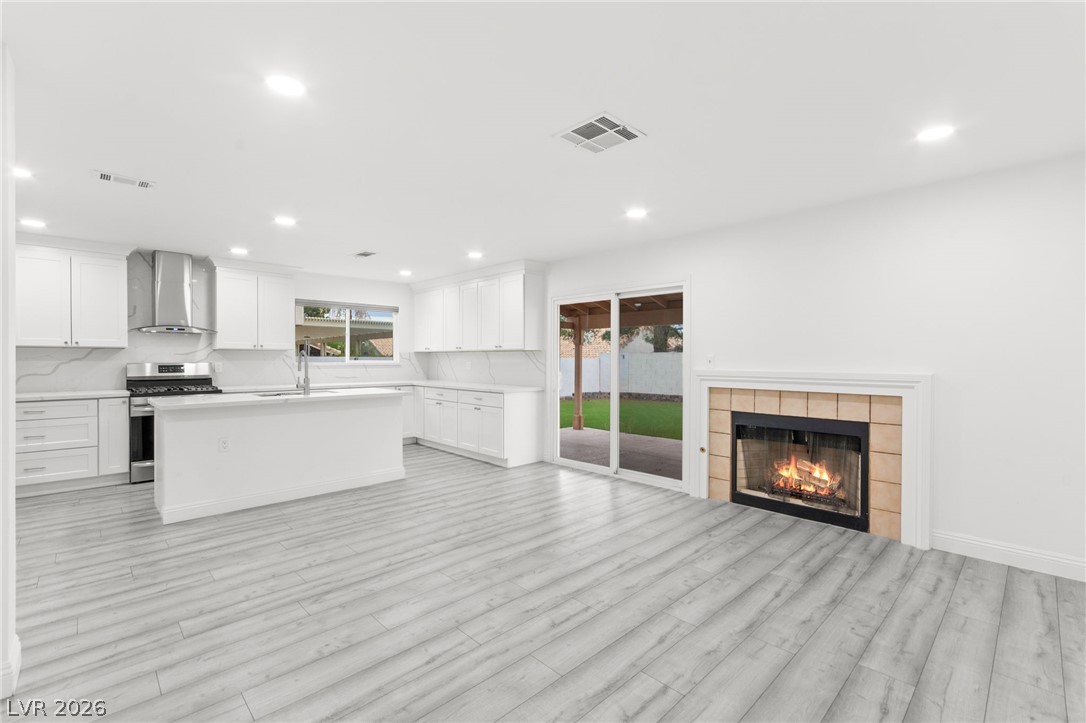 9537 Wooden Pier Way