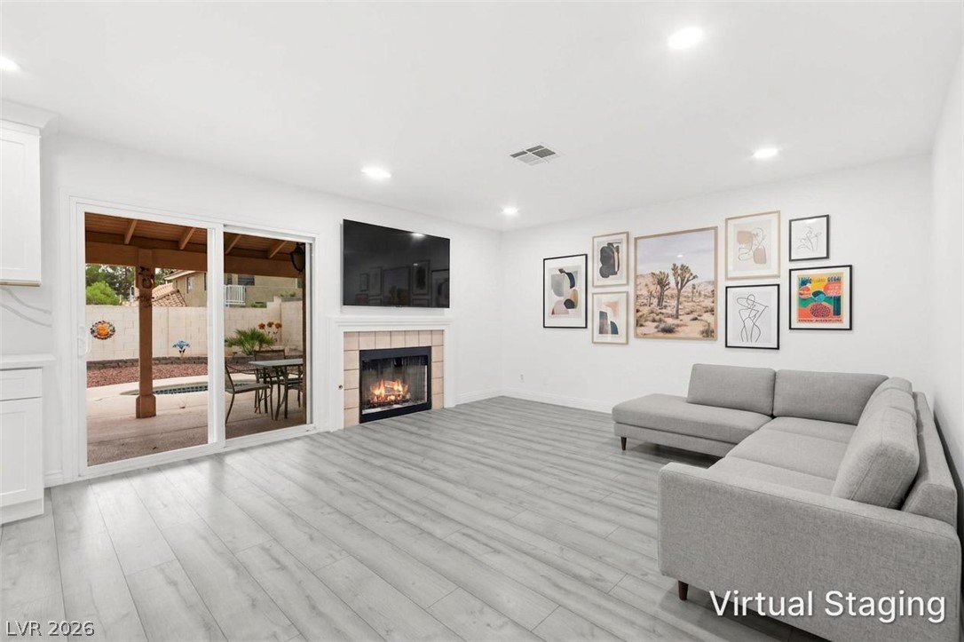 9537 Wooden Pier Way