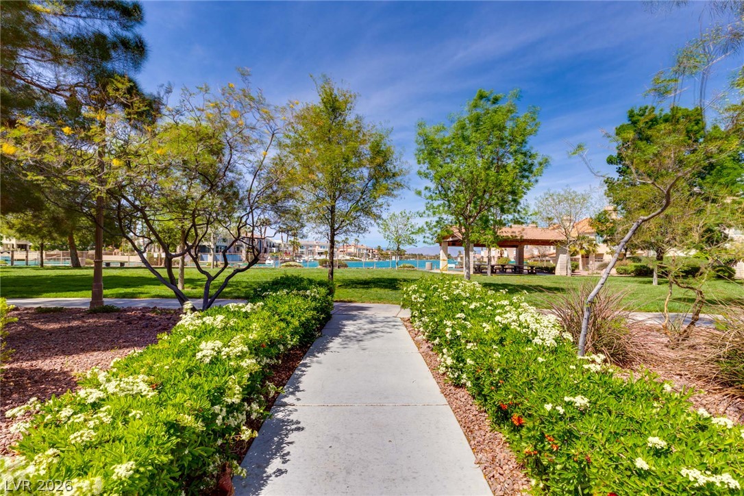 9537 Wooden Pier Way