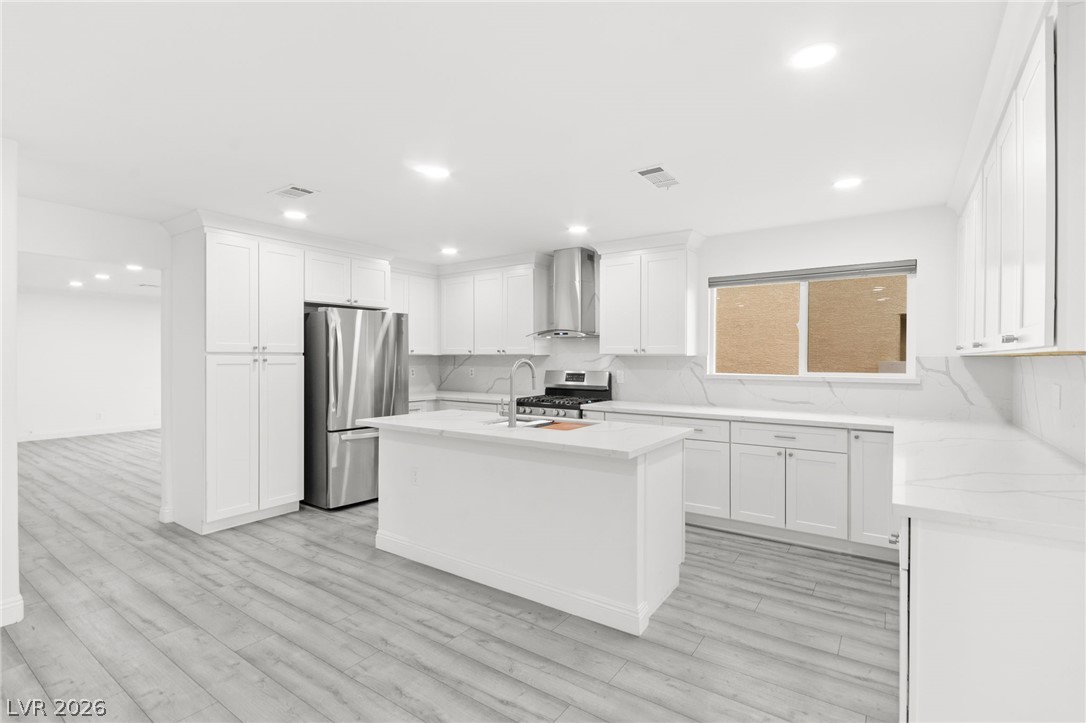 9537 Wooden Pier Way