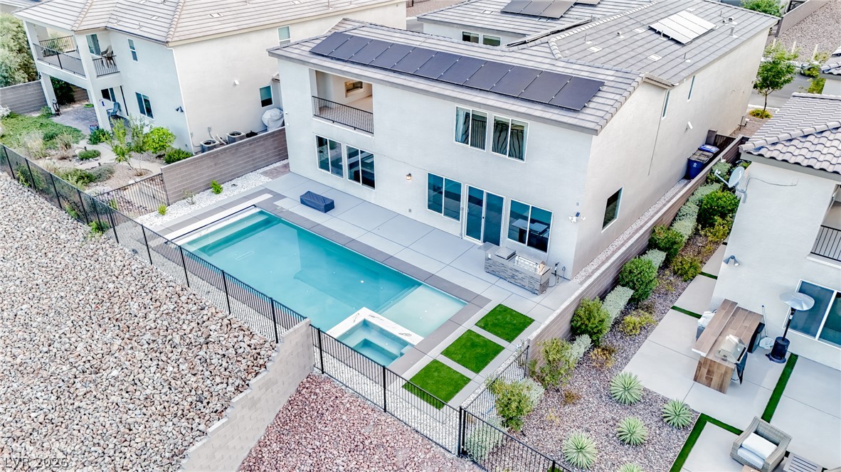 4504 Amazing View Street