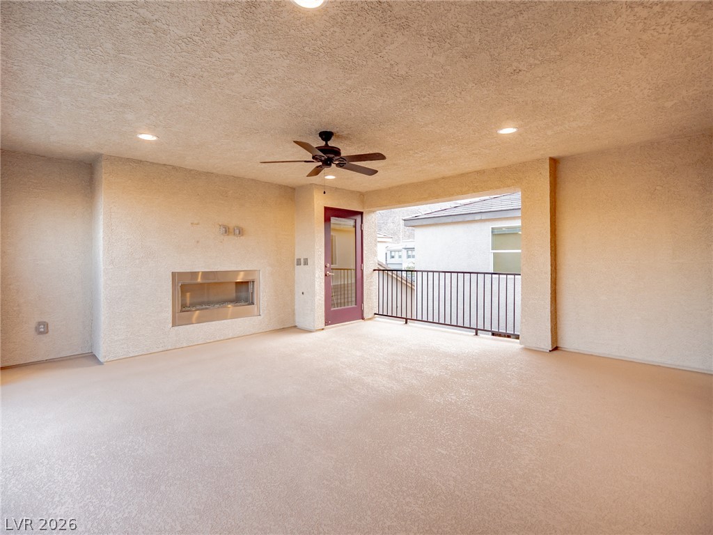 4504 Amazing View Street