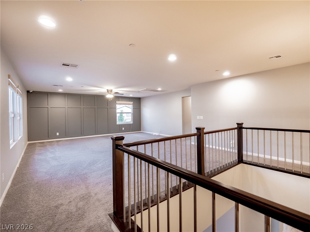 4504 Amazing View Street