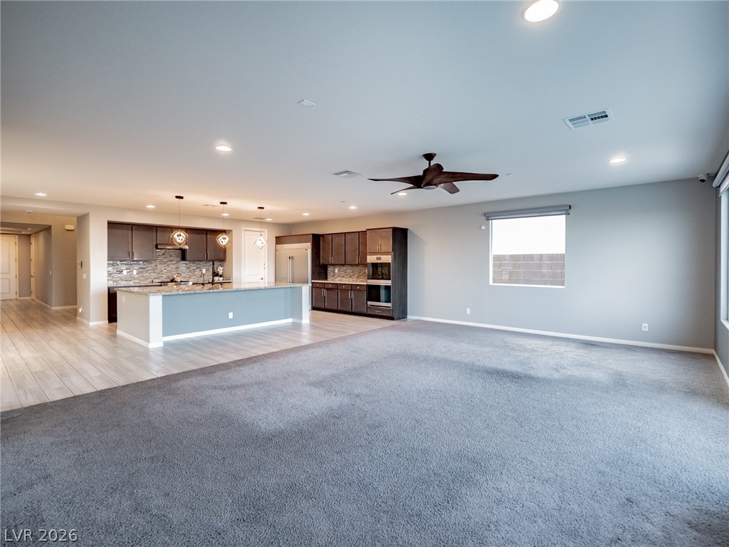 4504 Amazing View Street