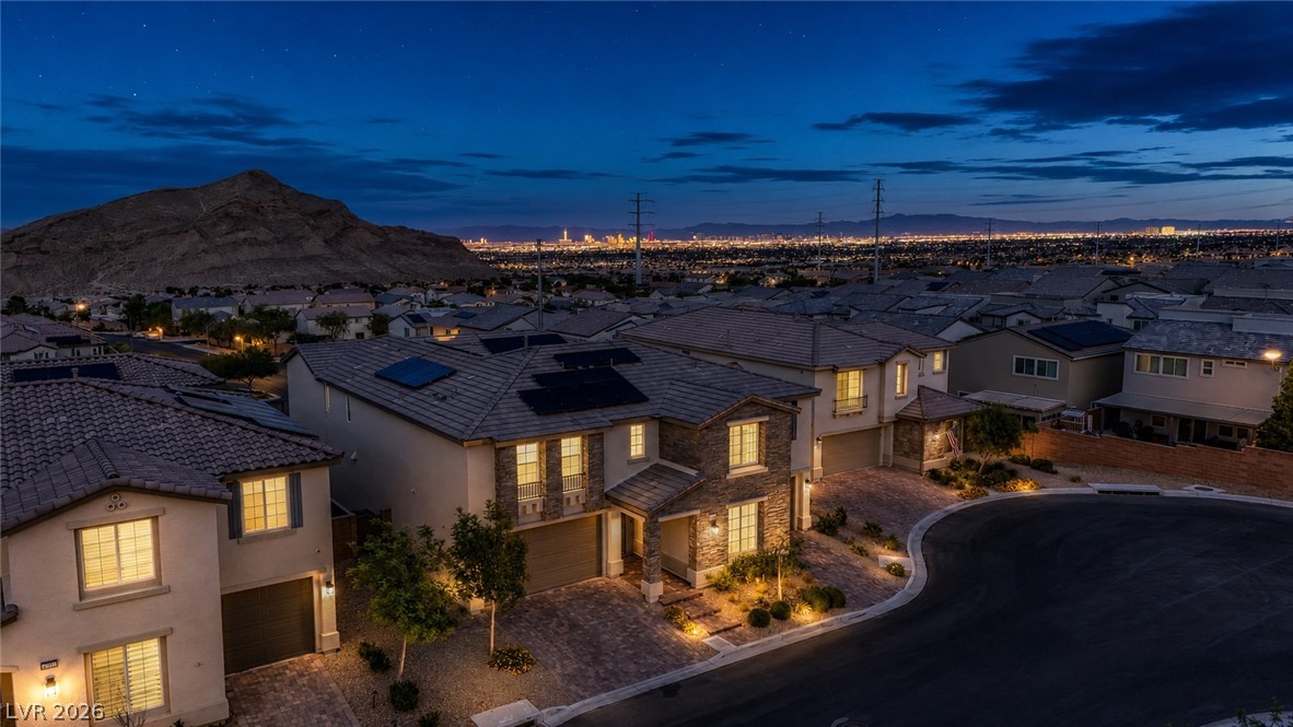 4504 Amazing View Street