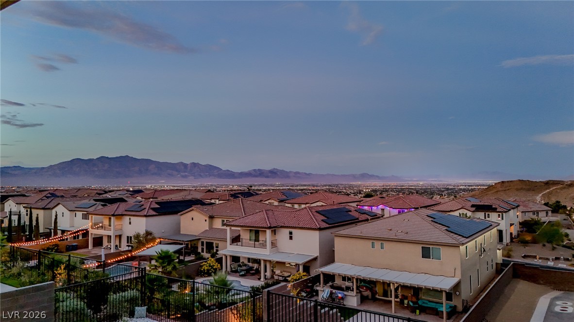 4504 Amazing View Street
