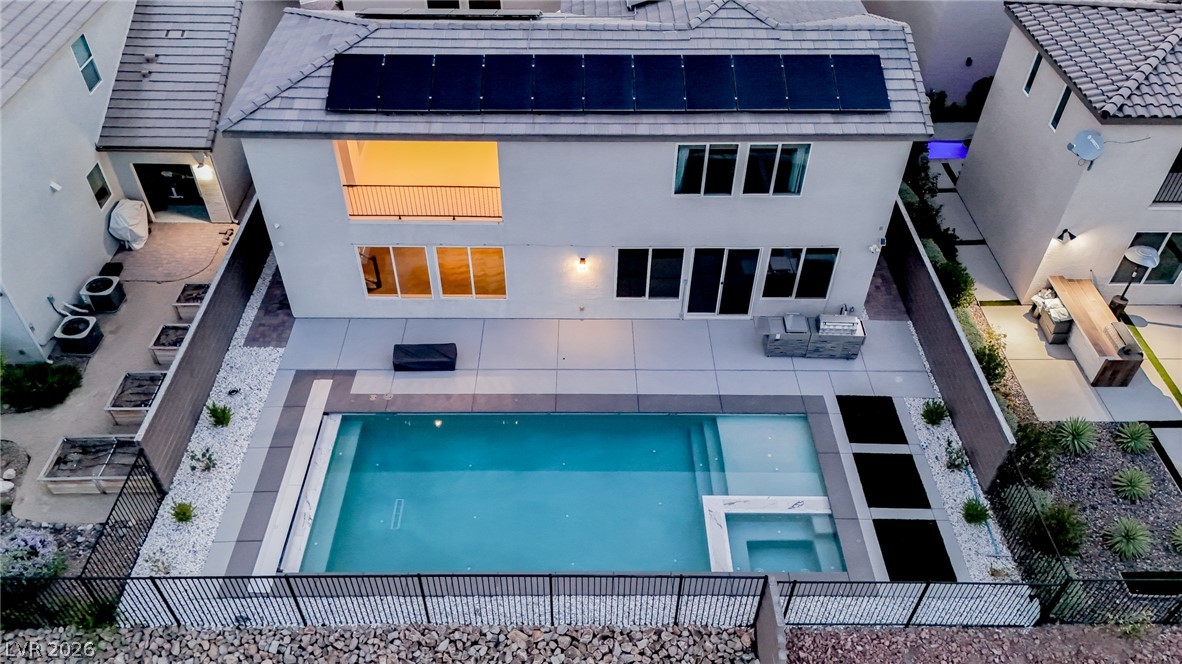 4504 Amazing View Street