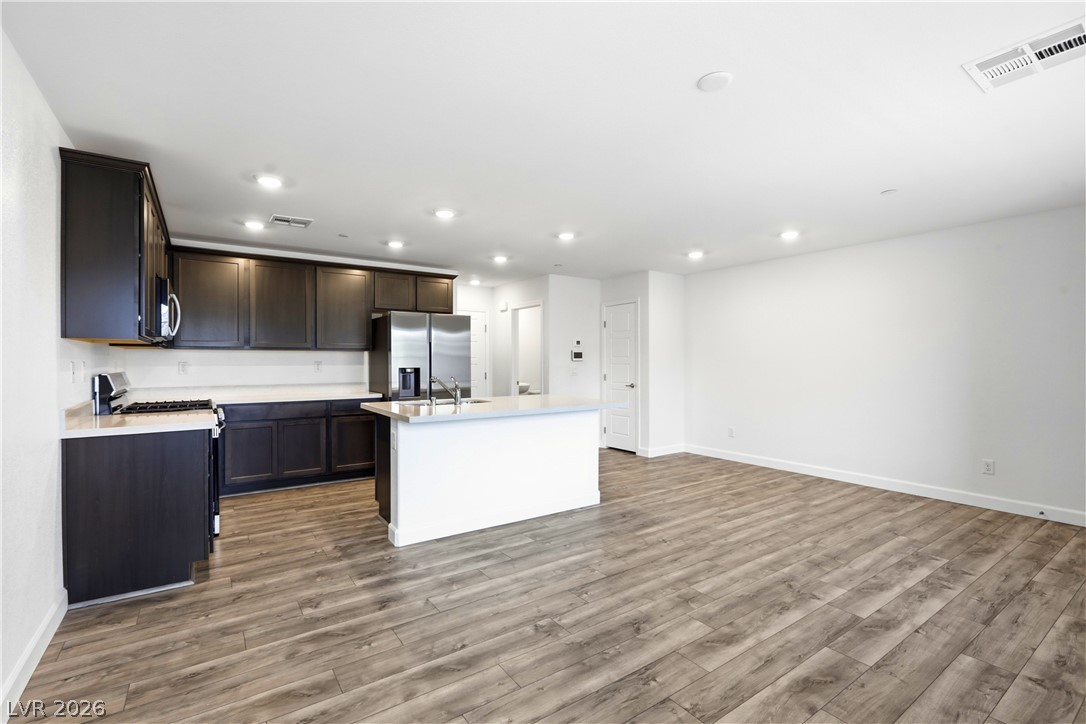 839 Watford Place