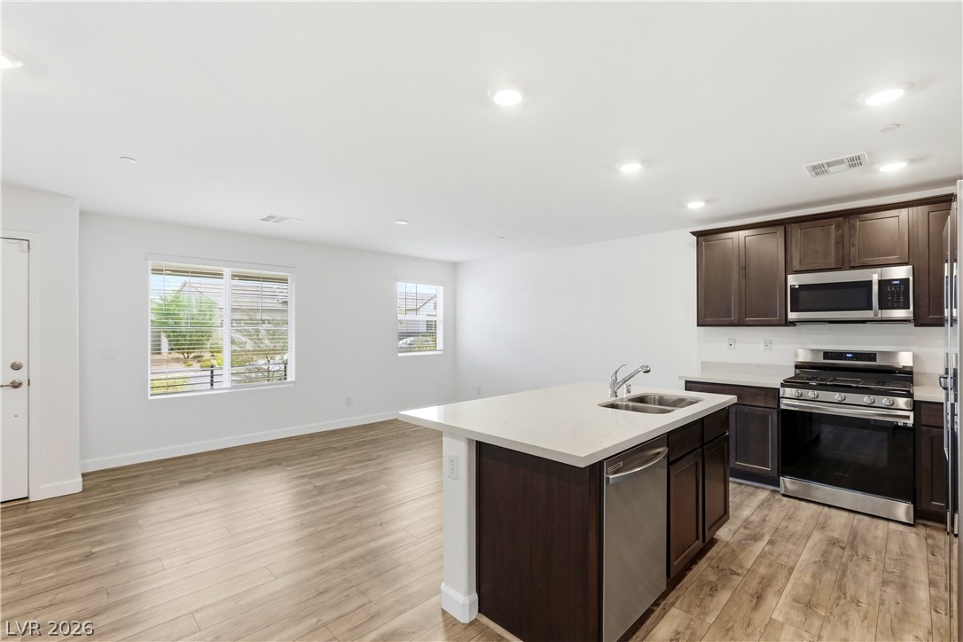 839 Watford Place