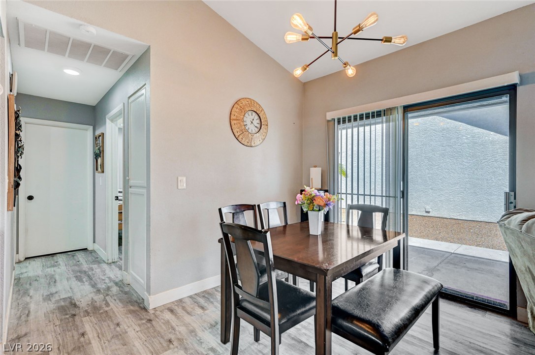 6712 Accent Court