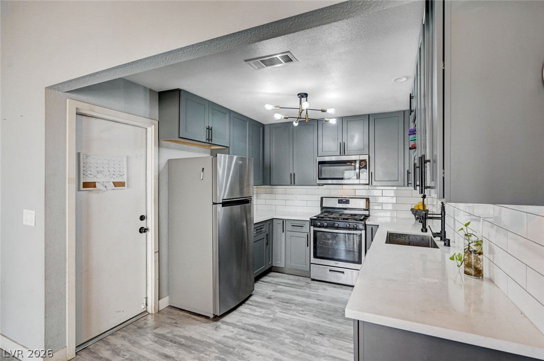 6712 Accent Court