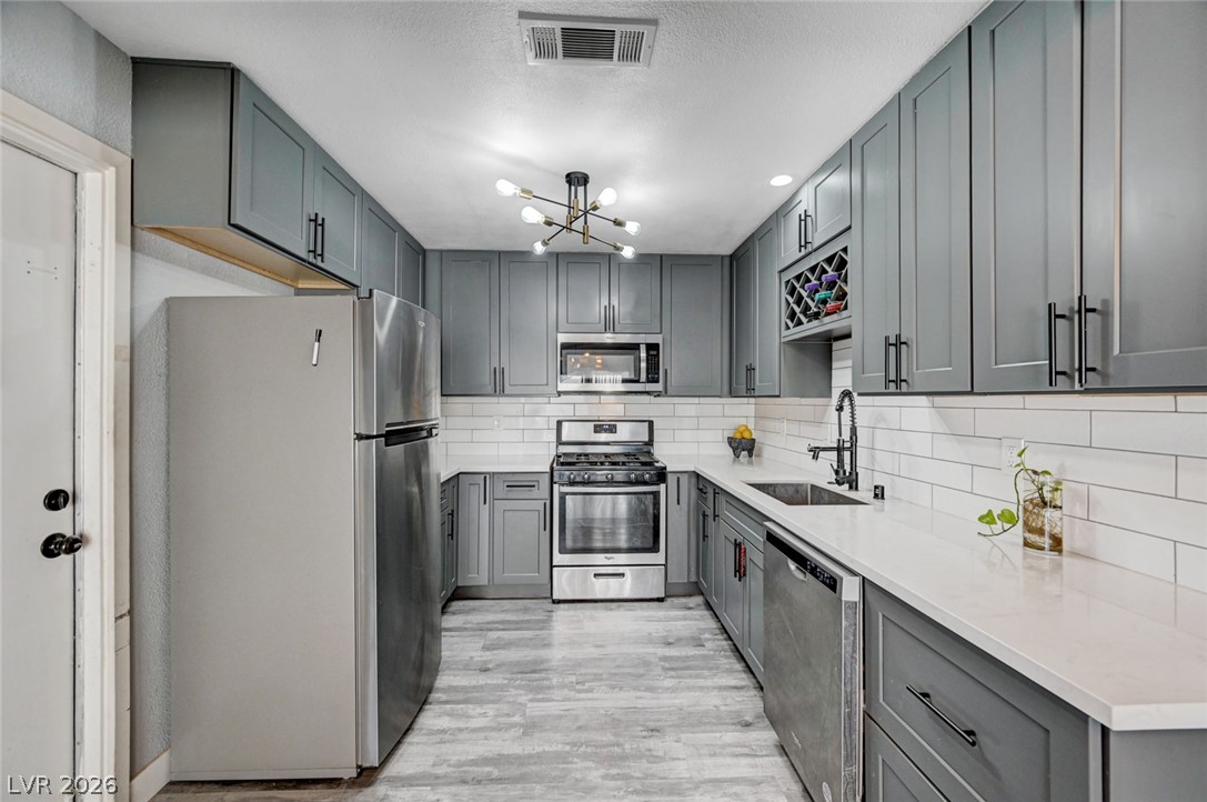 6712 Accent Court