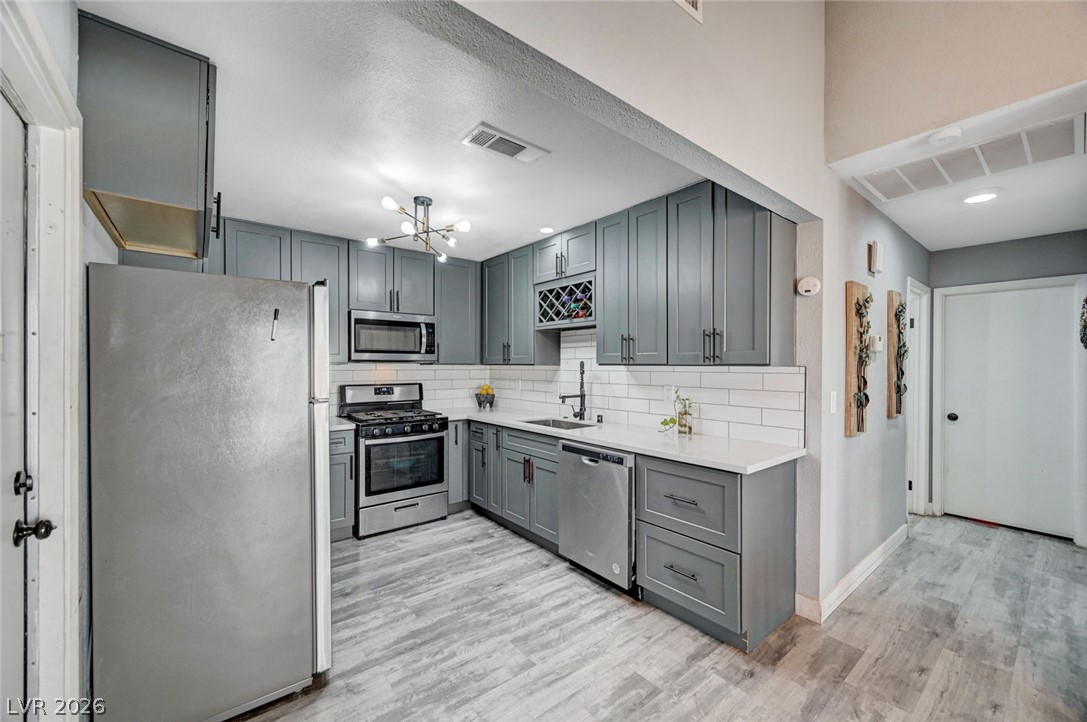 6712 Accent Court