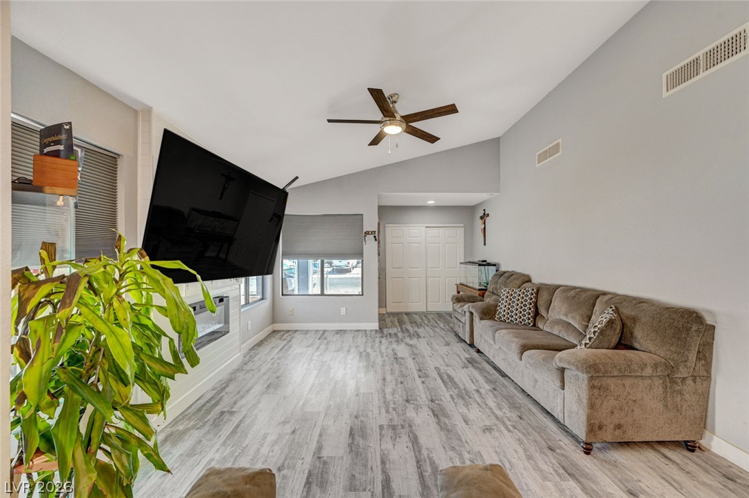 6712 Accent Court