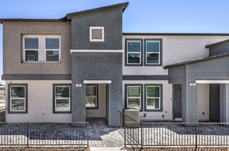 962 Desert Spruce Street