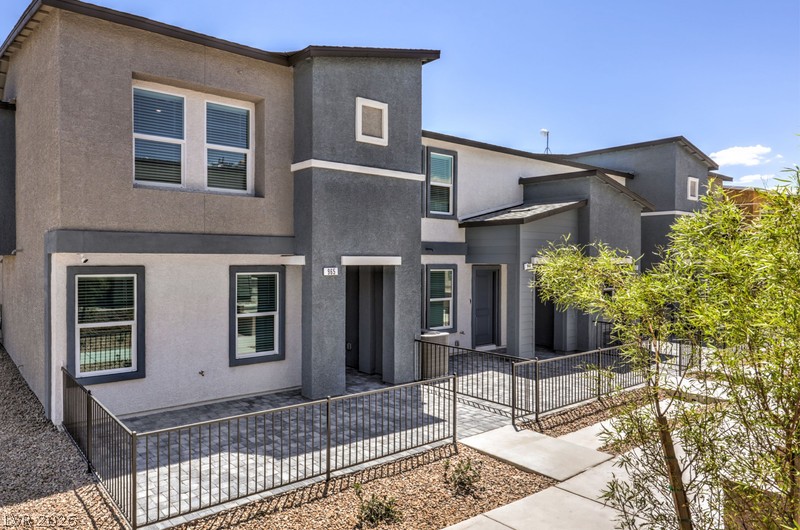 962 Desert Spruce Street