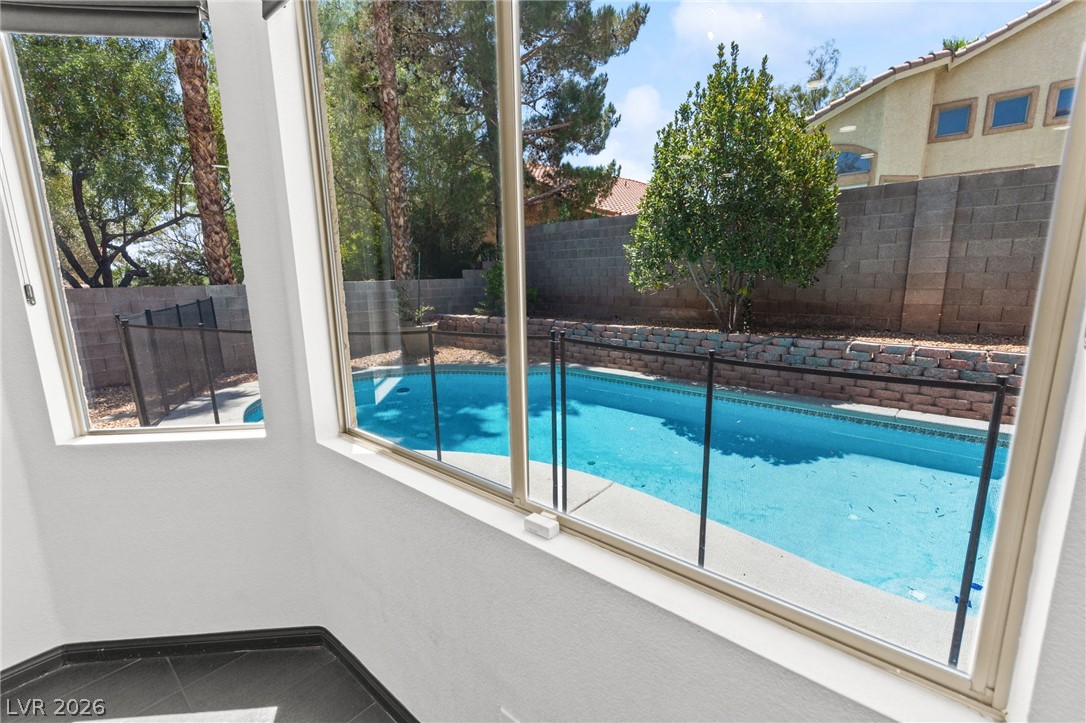 10425 Carmel Mountain Avenue