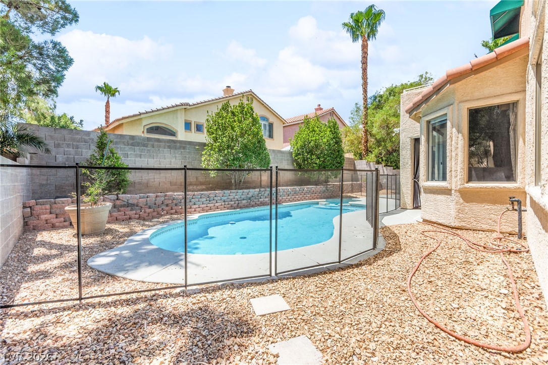 10425 Carmel Mountain Avenue