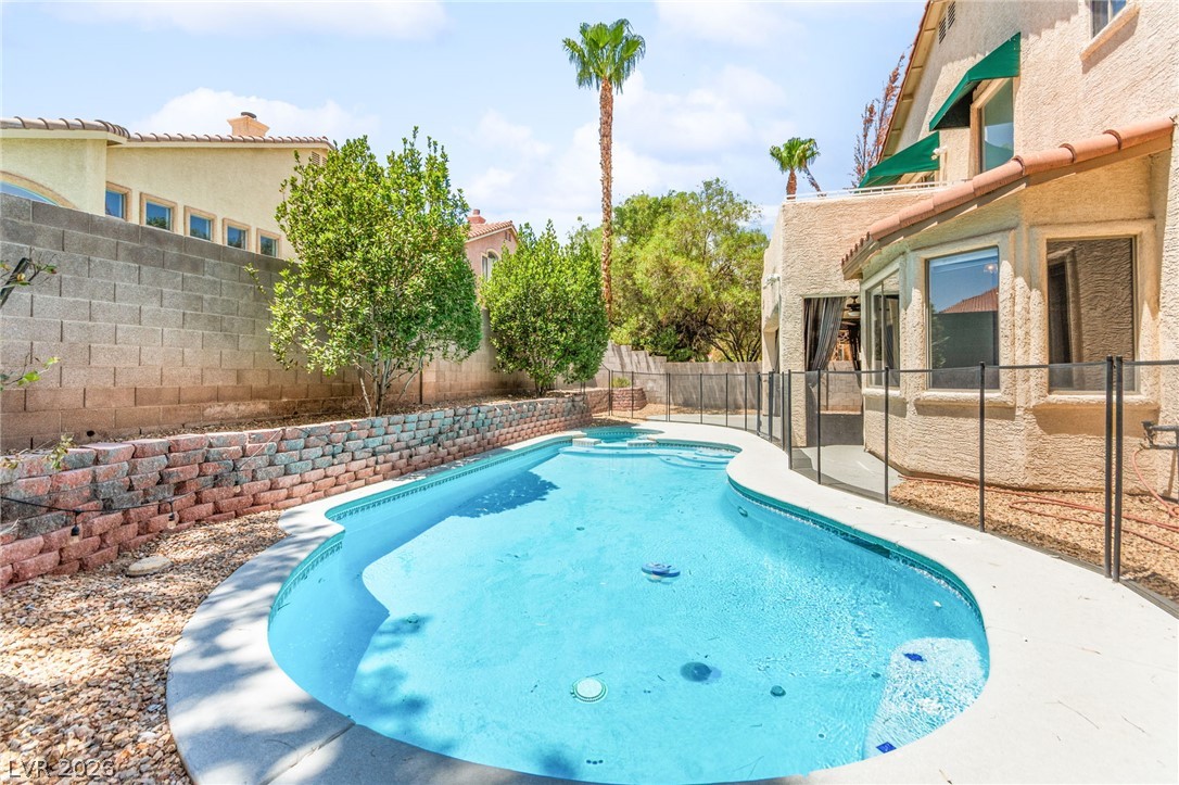 10425 Carmel Mountain Avenue