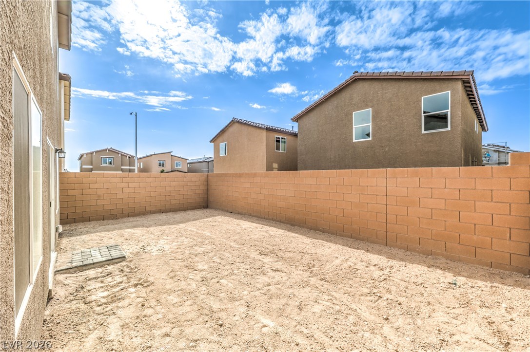1092 Saffron Toucan Lane