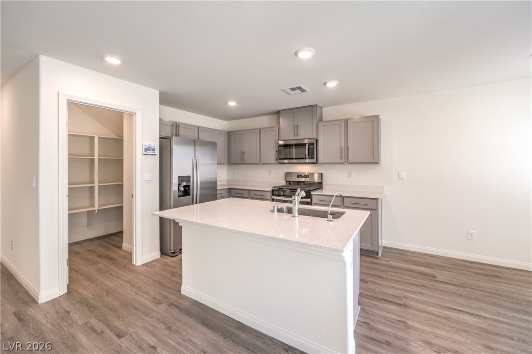 1092 Saffron Toucan Lane