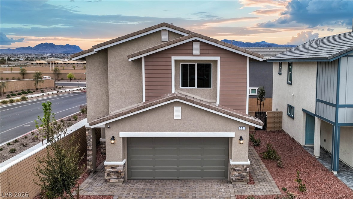 1090 Saffron Toucan Lane