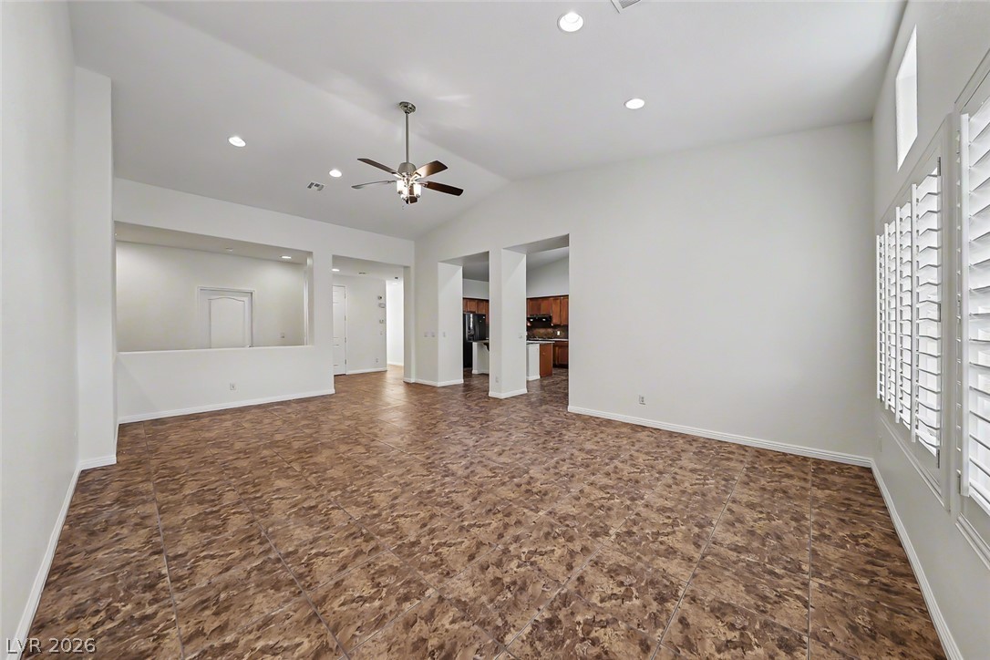 8117 Orchard Glen Avenue
